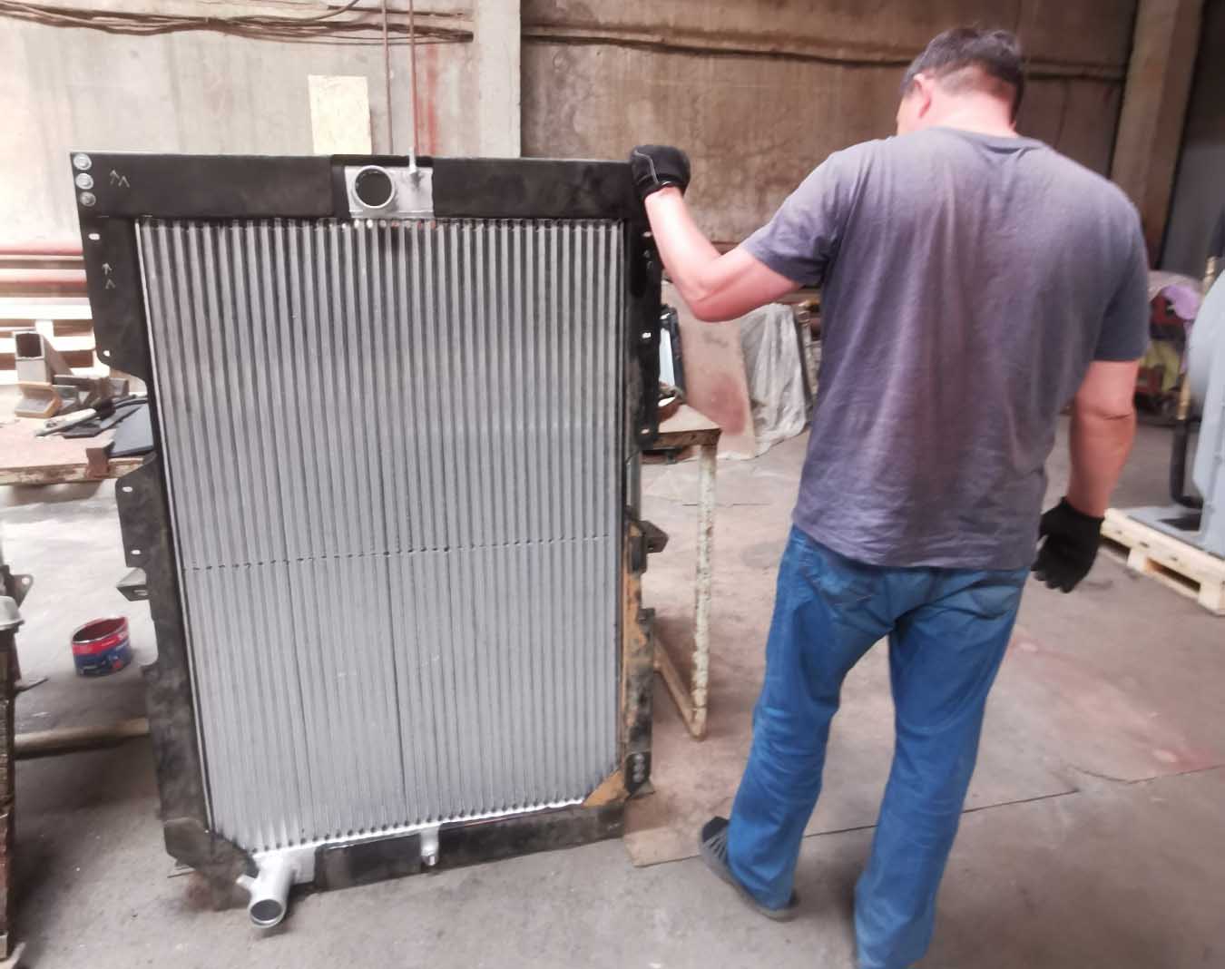Радиатор системы охлаждения для Путевой машины ПУМА